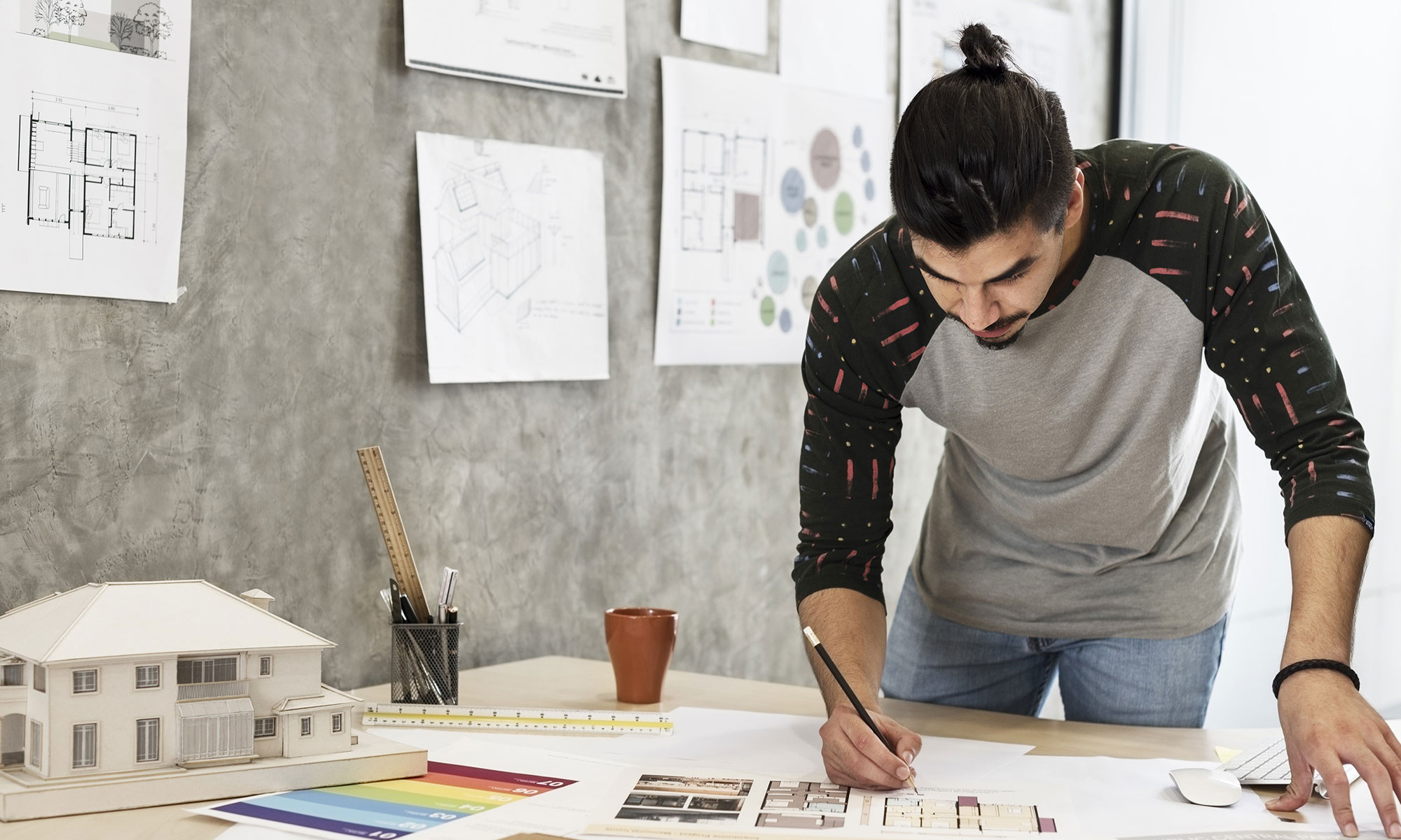 طراحی دکوراسیون طلافروشی